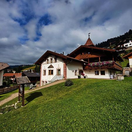 Garni Hotel Belalp Santa Cristina Val Gardena Exterior photo